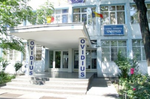 Elevii Liceului Ovidius, iniţiaţi în 